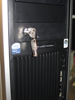 HP XW8600 with on/off lock modification