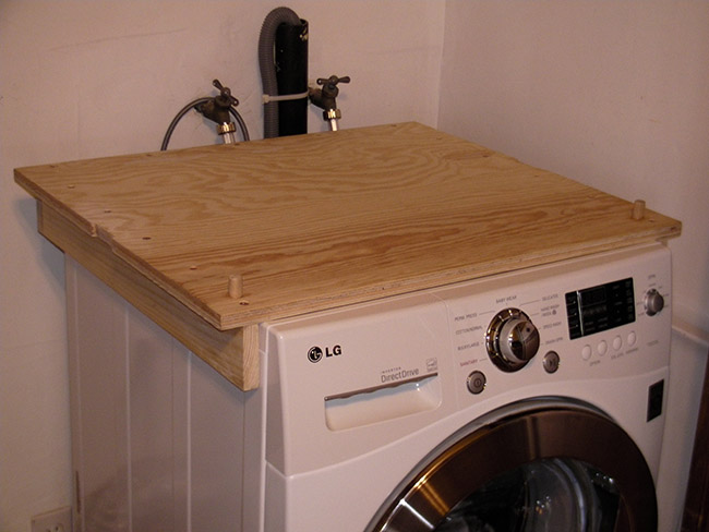 The bracing platform seen on top of the washer