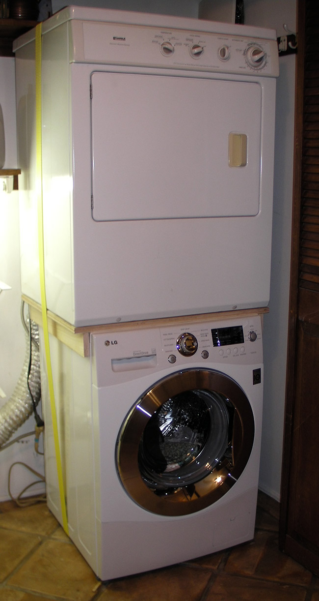 Use custom brace to stack incompatible washer and dryer